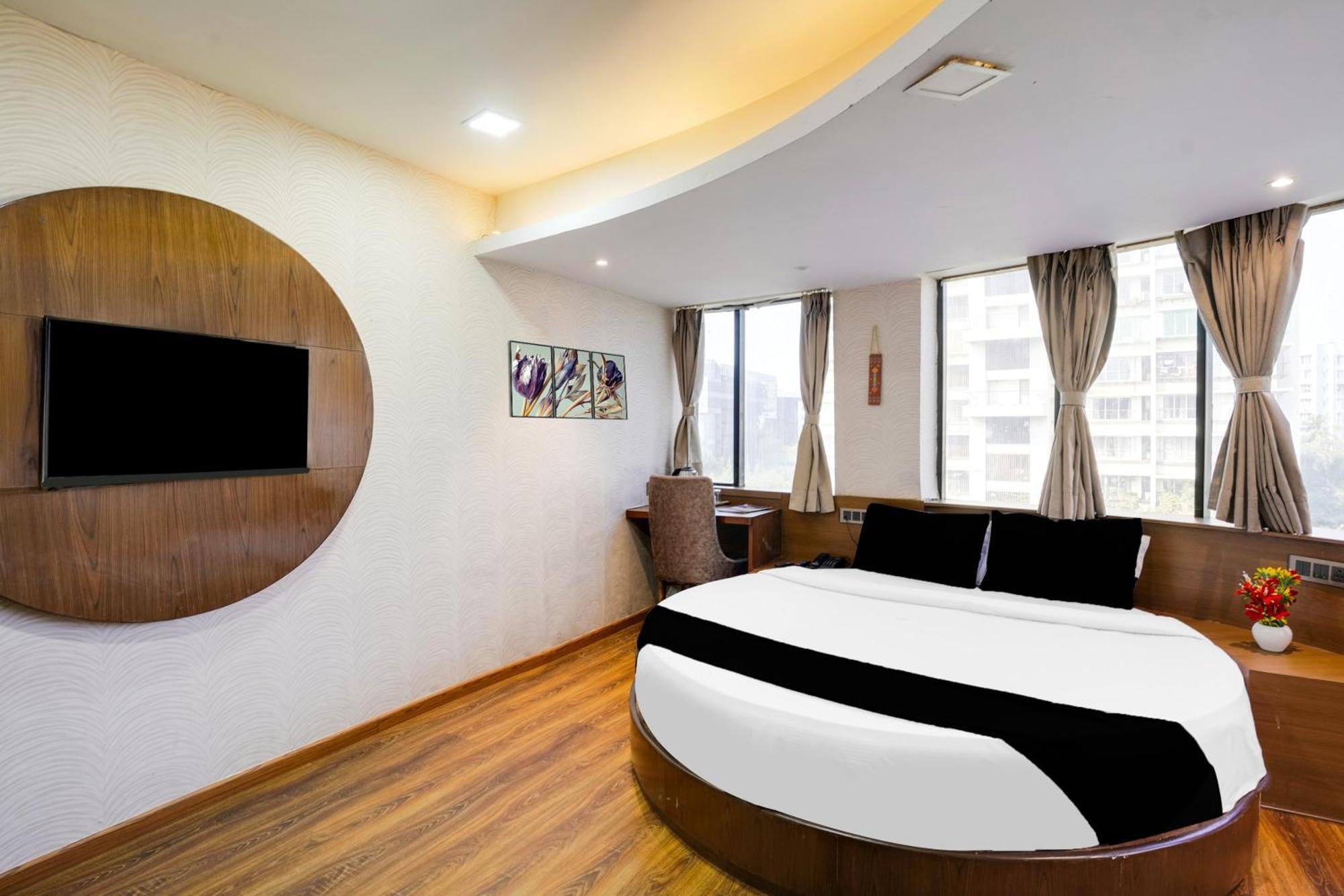 Super Collection O Andheri Near Western Express Highway Mumbai Exterior photo